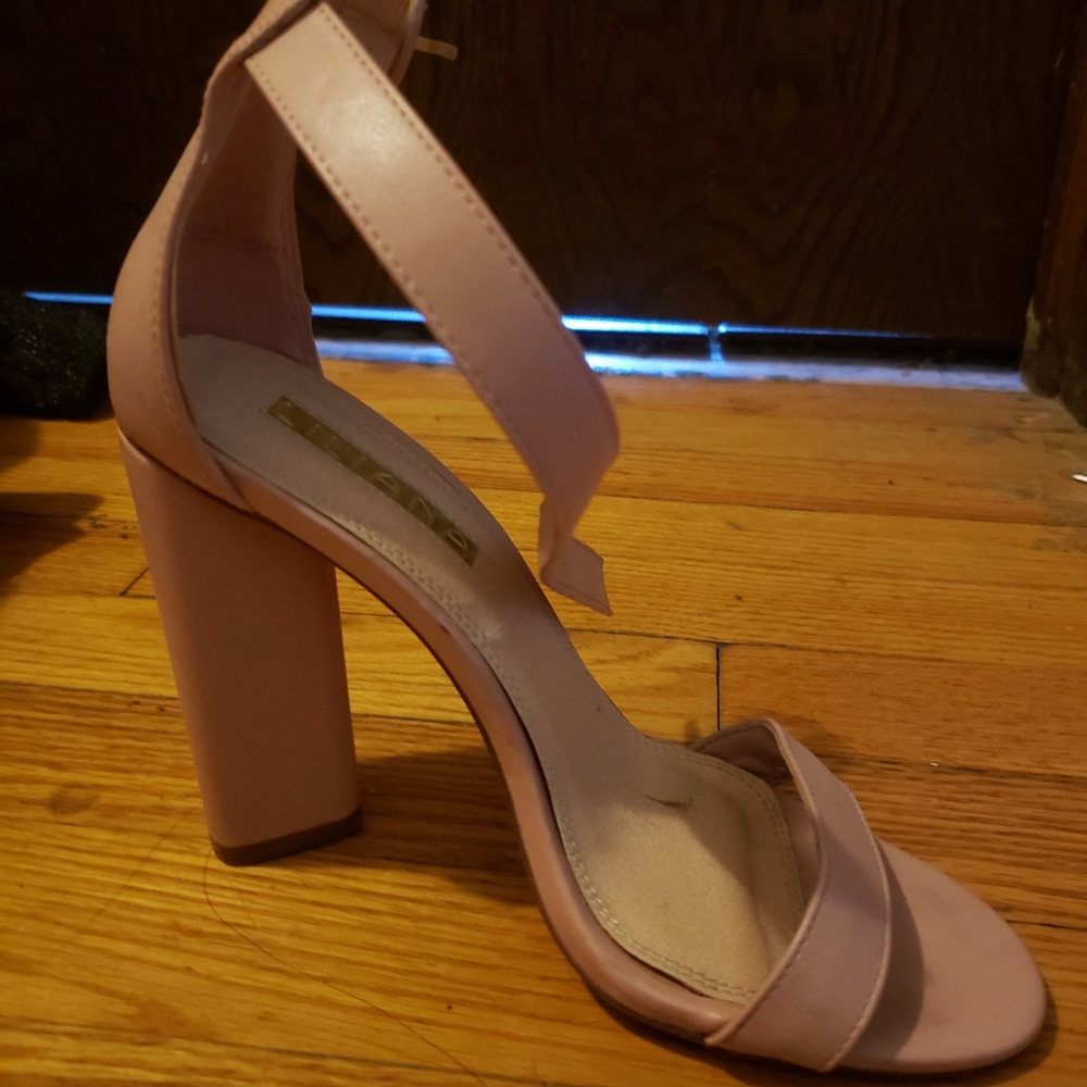 Liliana, size 8, pink leather
